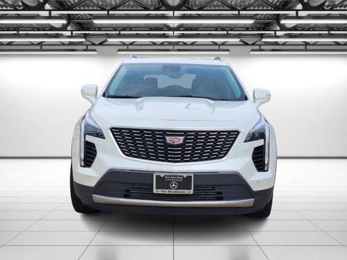 2022 Cadillac XT4 Premium Luxury