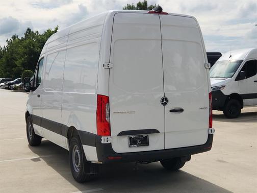 2025 Mercedes-Benz Sprinter 2500 Standard Roof