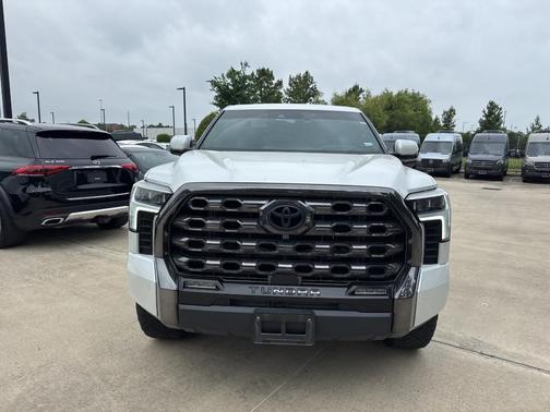 2022 Toyota Tundra Platinum