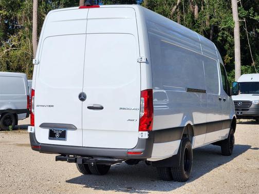 2025 Mercedes-Benz Sprinter 3500XD High Roof