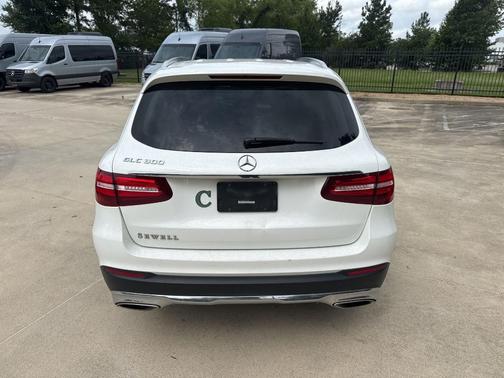 Polar White 2019 Mercedes-Benz GLC 300 Base