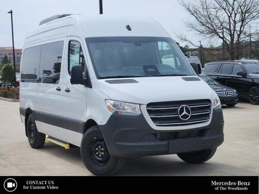2025 Mercedes-Benz Sprinter 2500 144 WB Standard Roof Passenger