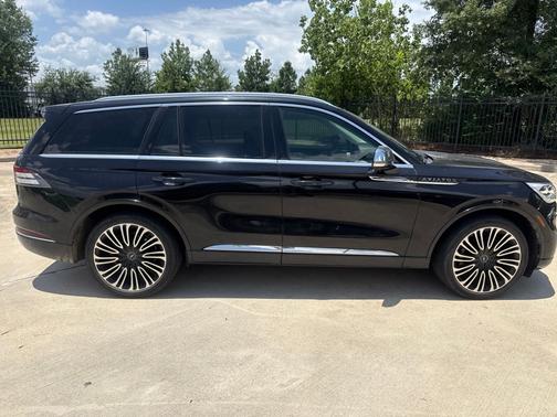 Infinite Black Metallic 2020 Lincoln Aviator Black Label