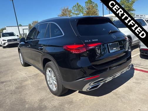 2025 Mercedes-Benz GLC 300 Base