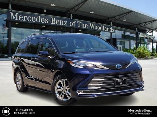 2022 Toyota Sienna Platinum 7 Passenger