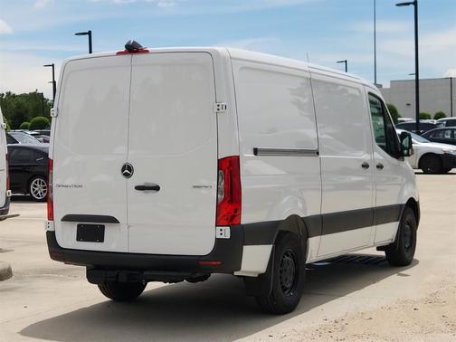 2025 Mercedes-Benz Sprinter 2500 Standard Roof