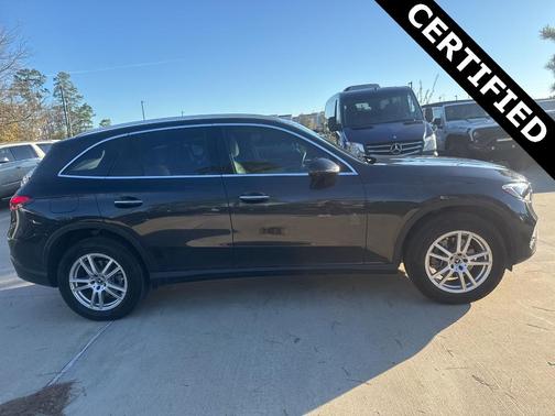 2025 Mercedes-Benz GLC 300 Base