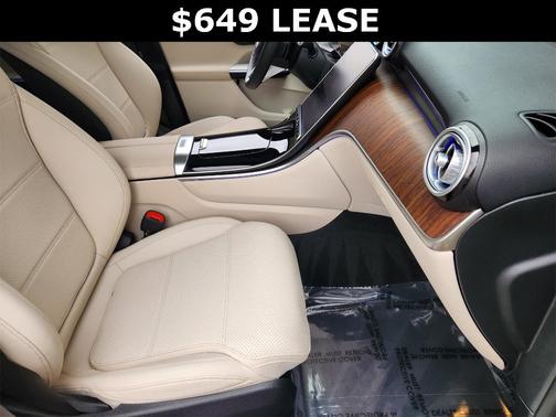 2025 Mercedes-Benz GLC 300 Base