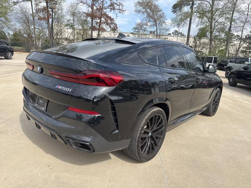 2023 BMW X6 M50i