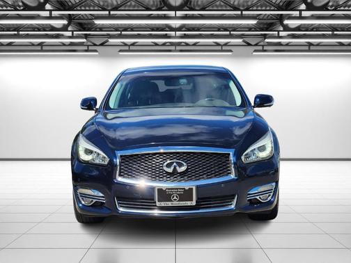 2016 INFINITI Q70L 3.7