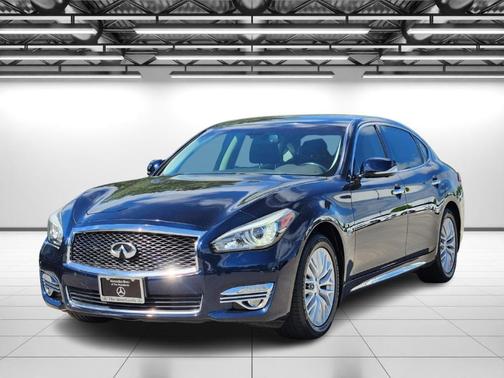 2016 INFINITI Q70L 3.7