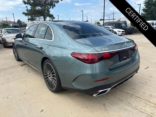 Verde 2025 Mercedes-Benz E-Class E 350 4MATIC
