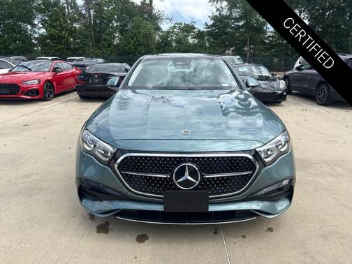 Verde 2025 Mercedes-Benz E-Class E 350 4MATIC