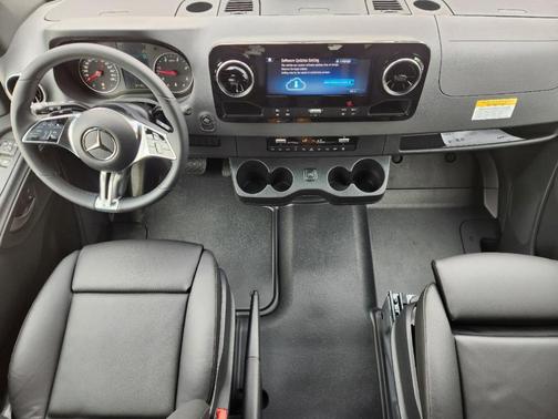 2025 Mercedes-Benz Sprinter 2500 144 WB Standard Roof Passenger