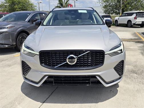 2025 Volvo XC60 B5 Core