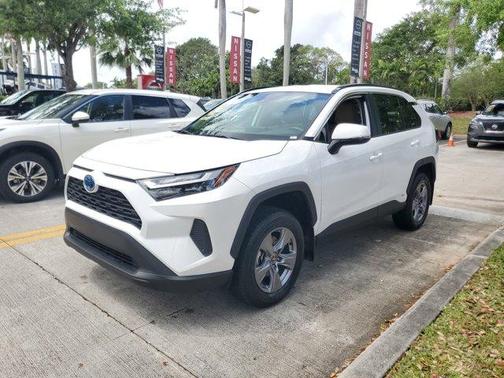 2024 Toyota RAV4 Hybrid XLE