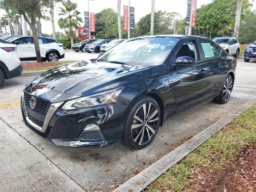 2021 Nissan Altima 2.5 SR