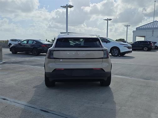 2026 Volvo EX30 Twin Motor Plus