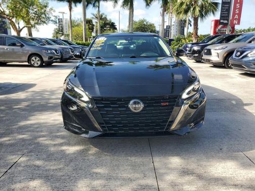 Black 2024 Nissan Altima 2.5 SR