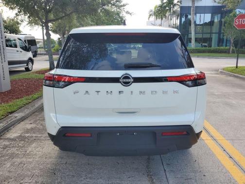 Glacier White 2024 Nissan Pathfinder S