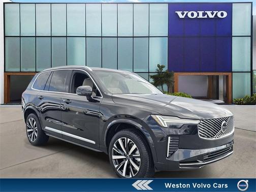 2025 Volvo XC90 B6 Core