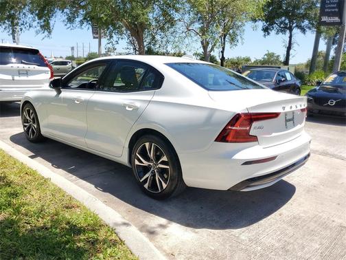 2025 Volvo S60 B5 Core
