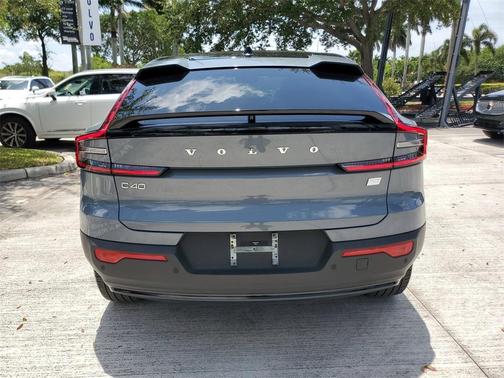 2023 Volvo C40 Recharge Pure Electric Twin Ultimate