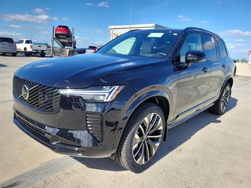 2026 Volvo XC90 B6 Ultra Dark Theme 7-Seater