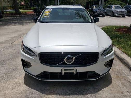 2025 Volvo S60 B5 Core