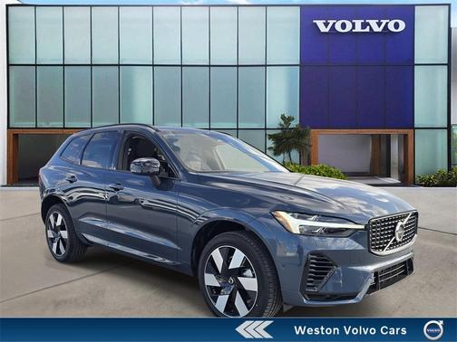 2025 Volvo XC60 Plug-In Hybrid T8 Plus