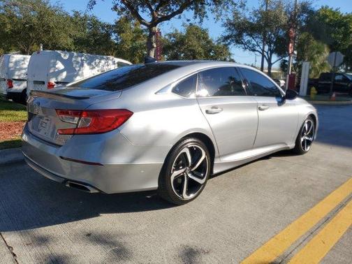 2022 Honda Accord Sport SE