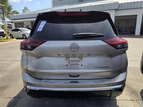 2025 Nissan Rogue Platinum