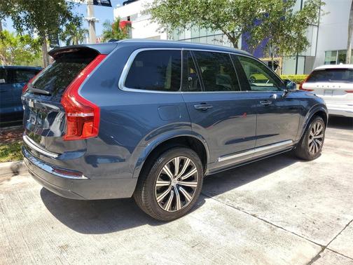 2023 Volvo XC90 B6 Plus 7-Seater