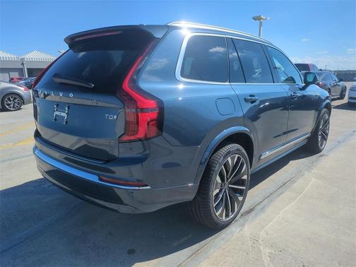 2026 Volvo XC90 Plug-In Hybrid T8 Core