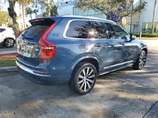 2023 Volvo XC90 B5 Plus