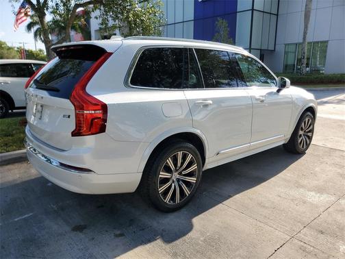 2024 Volvo XC90 B5 Core Bright Theme