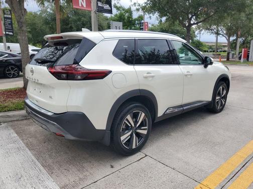 White 2023 Nissan Rogue SL