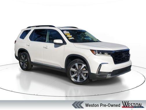 2023 Honda Pilot Touring