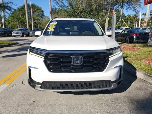 2023 Honda Pilot Touring