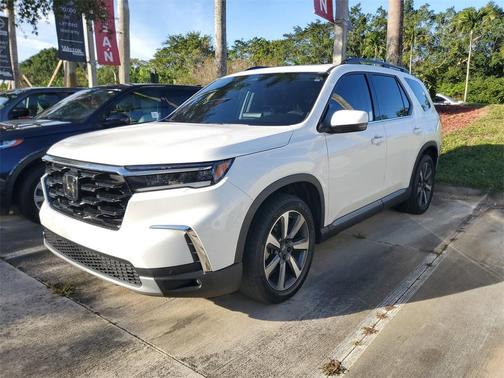 2023 Honda Pilot Touring