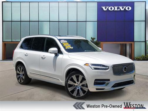 2025 Volvo XC90 Plug-In Hybrid T8 Ultra 6-Seater