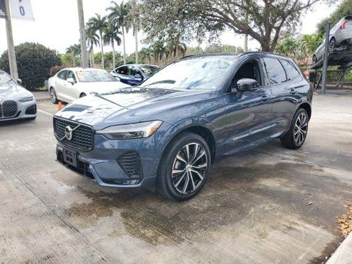 2025 Volvo XC60 B5 Plus