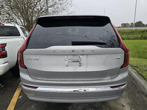 2025 Volvo XC90 Plug-In Hybrid T8 Plus 7-Seater