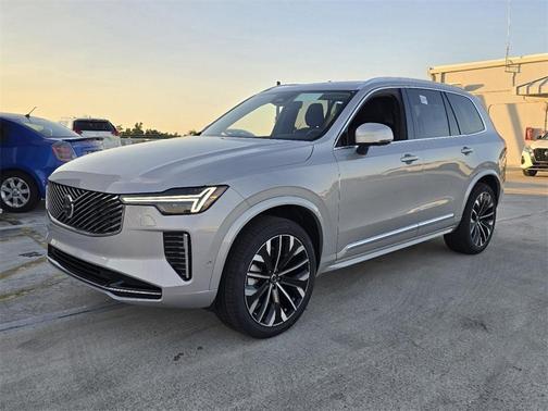 2025 Volvo XC90 Plug-In Hybrid T8 Plus 7-Seater
