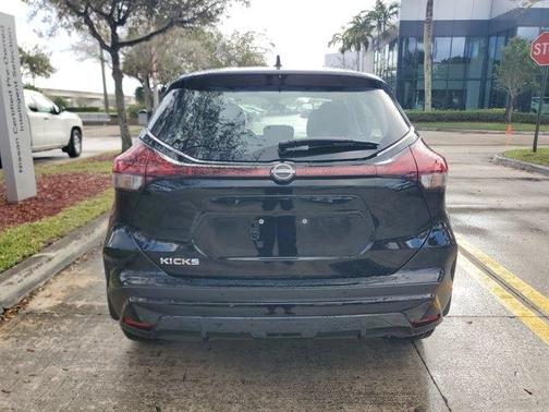 2024 Nissan Kicks S