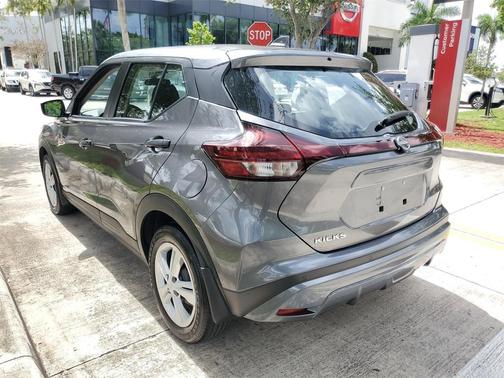 2023 Nissan Kicks S