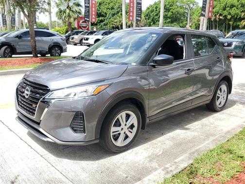 2023 Nissan Kicks S
