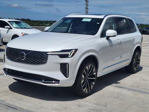 2026 Volvo XC90 B6 Ultra 7-Seater