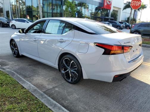 2023 Nissan Altima 2.5 SR