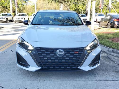 2023 Nissan Altima 2.5 SR